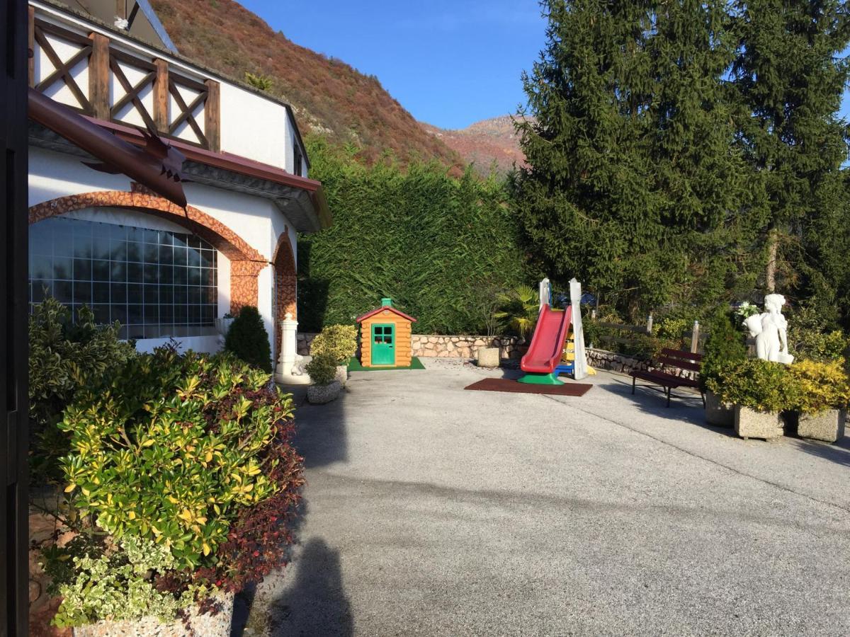 Hotel Ristorante Scoiattolo Sporminore Εξωτερικό φωτογραφία